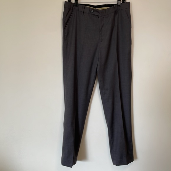 Men’s grey 2 piece suit from Croft & Barrow - Picture 7 of 13